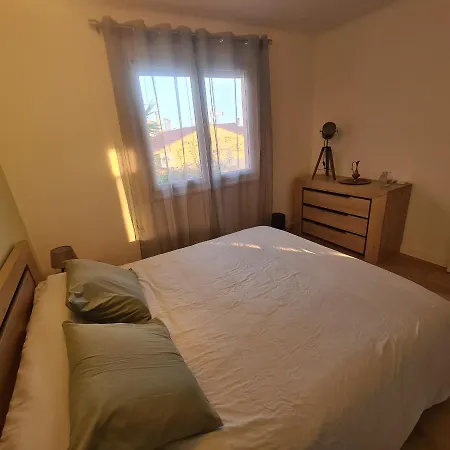 Villa Standing 10 Personnes Piscine/ Pinede